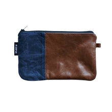 Load image into Gallery viewer, Zippered pouch